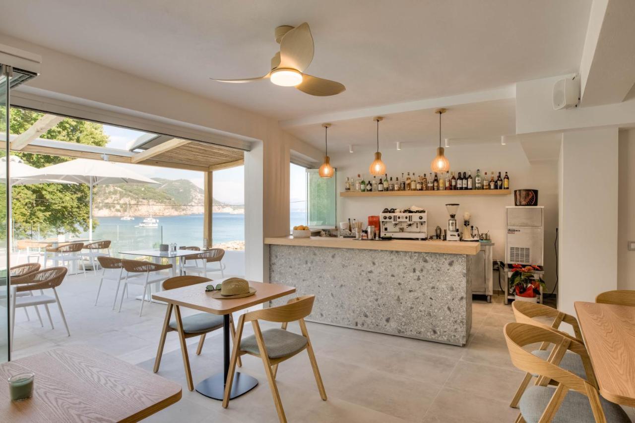 Alboro Seaside Suites ปาร์กา ภายนอก รูปภาพ