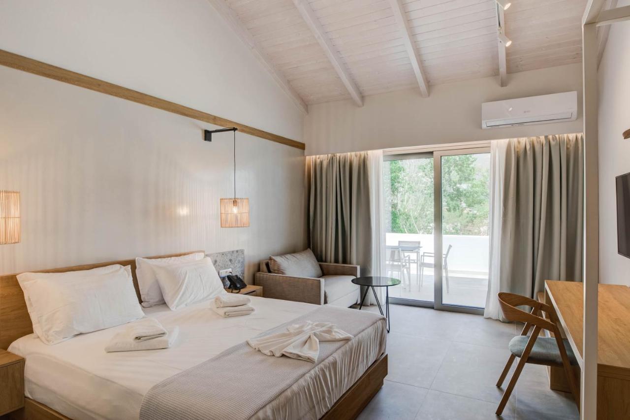 Alboro Seaside Suites ปาร์กา ภายนอก รูปภาพ