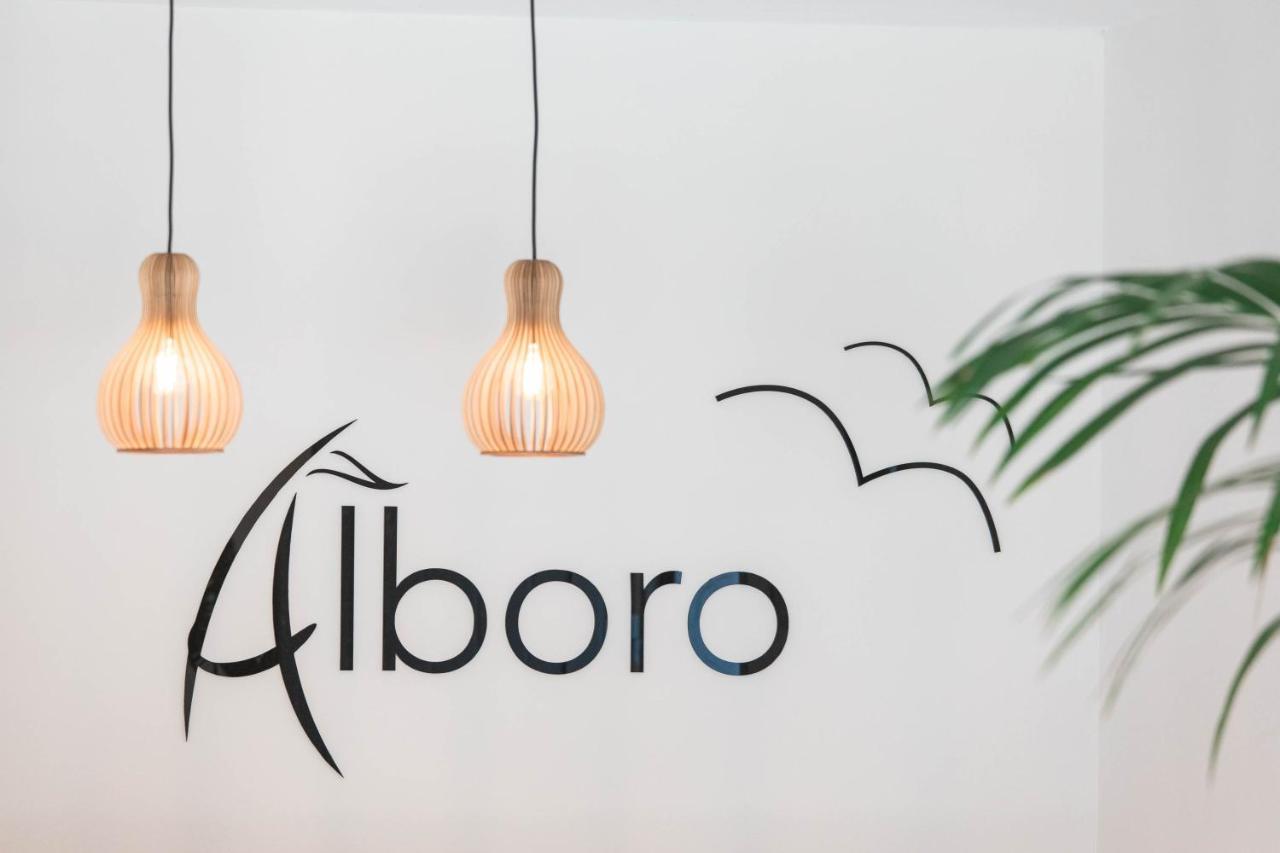 Alboro Seaside Suites ปาร์กา ภายนอก รูปภาพ