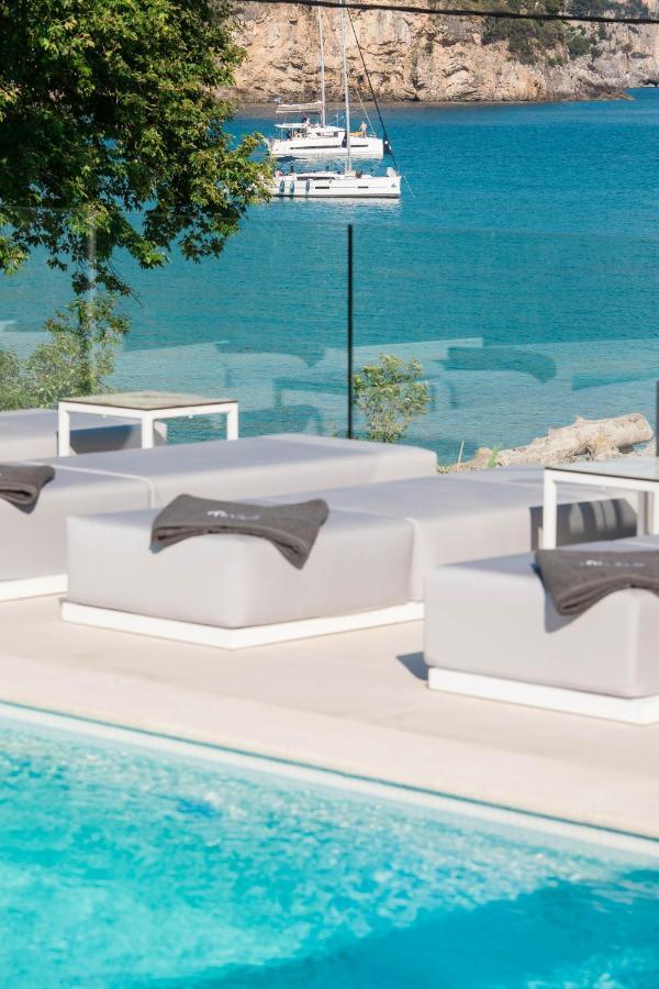Alboro Seaside Suites ปาร์กา ภายนอก รูปภาพ