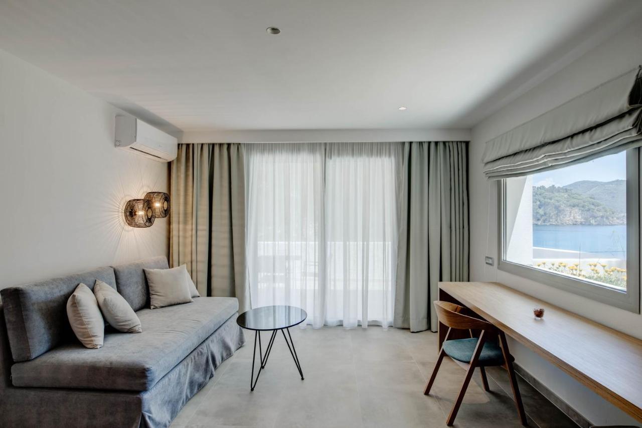 Alboro Seaside Suites ปาร์กา ภายนอก รูปภาพ
