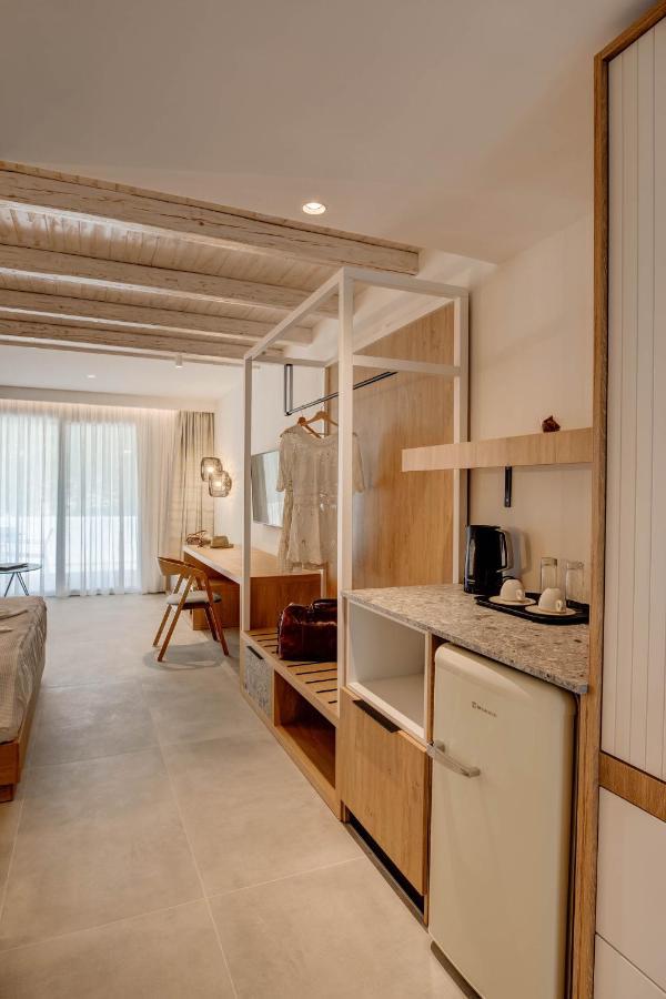 Alboro Seaside Suites ปาร์กา ภายนอก รูปภาพ